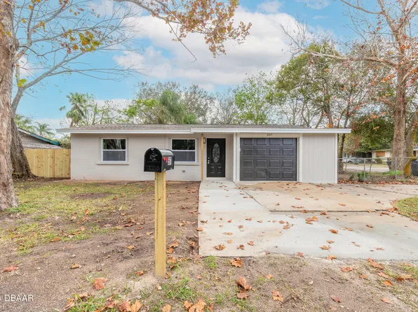 597 Brentwood Dr, Daytona Beach, FL 32117