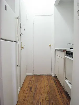 Rented by Cooper & Cooper Real Estate | media 14