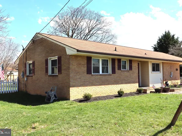 12006 Holiday Cir, Smithsburg, MD 21783