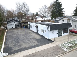 61 Queen St, Fort Erie, ON L2A 1T7