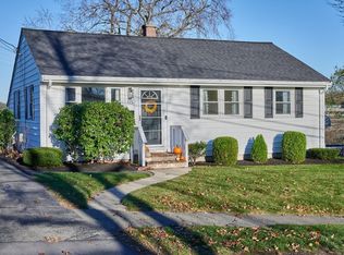 115 Midland Dr, Waltham, MA 02451