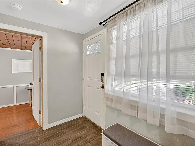 706 Mission Dr — Photo 12