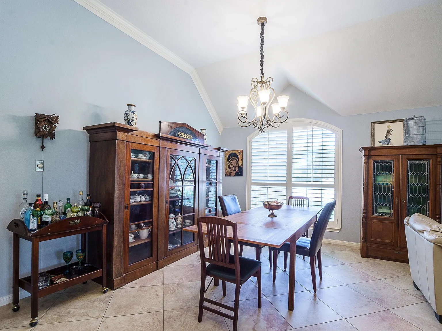 4 bed, 3010 sqft, $5,500 — Photo 4