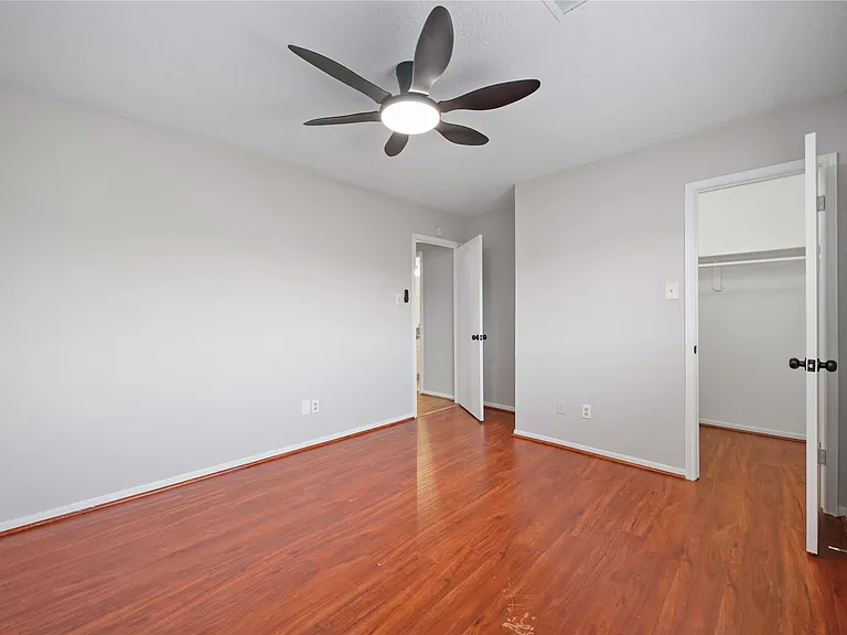 16710 Cheshire Place Dr — Photo 24
