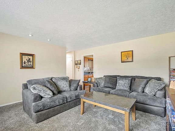 5th image of 1088 Pinehollow Ln
