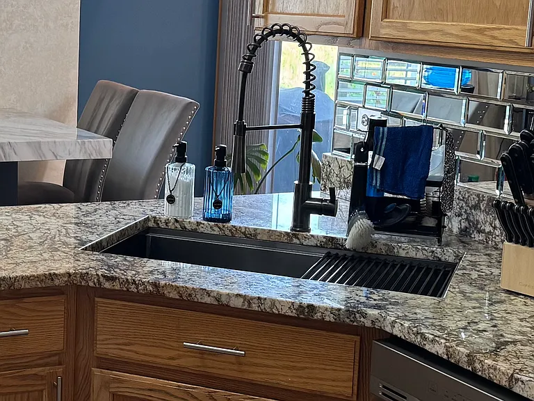 2444 Oak Tree Ln — Photo 5