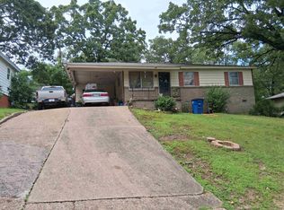 30 Oakview Dr, N Little Rock, AR 72118