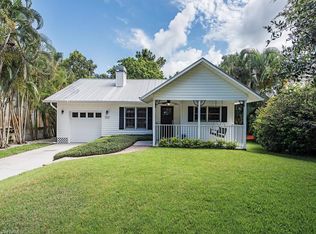 1015 Hollygate Ln, Naples, FL 34103