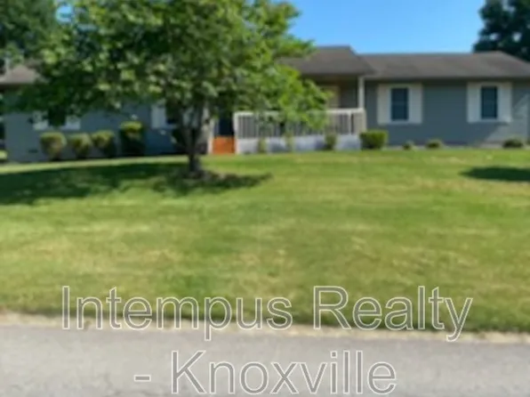 6517 Bay Circle Dr, Knoxville, TN 37918