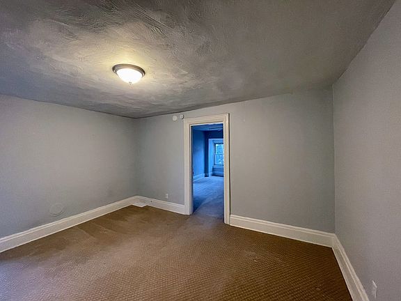 3rd image of 4500 Liberty Ave Rear 2