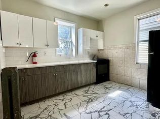17 Davis Ave APT 1, East Orange, NJ 07017