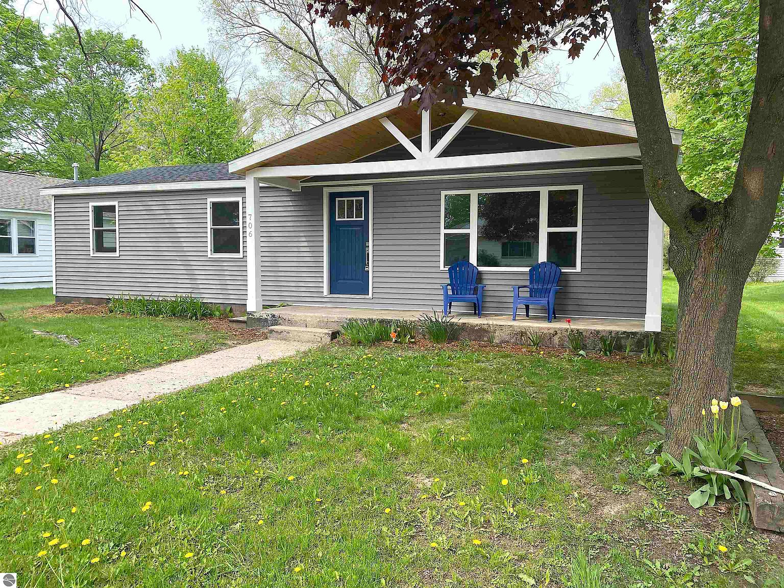 706 Cedar St, Elk Rapids, MI 49629 Zillow