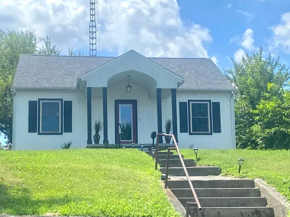 212 N Jackson St, Huntingburg, IN 47542