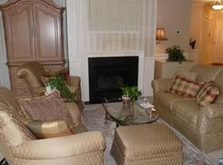 9204 Ravenscroft Rd #621, Clifton, NJ 07013