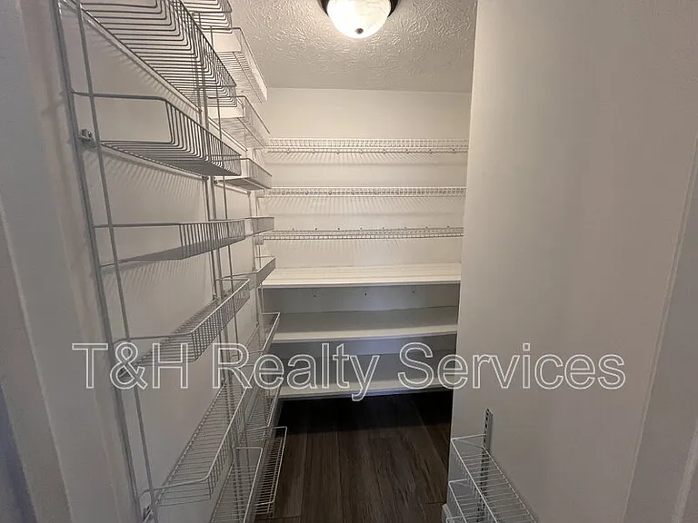 6803 Smithfield Blvd — Photo 20