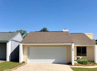 109 Atrium Ct, Warner Robins, GA 31088