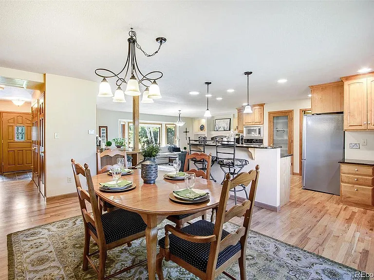 5828 Plateau Ct — Photo 7