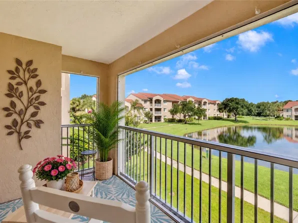 1590 S 42nd Cir APT 208, Vero Beach, FL 32967