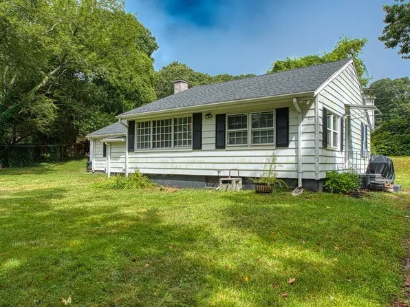 923 State Rd, Plymouth, MA 02360