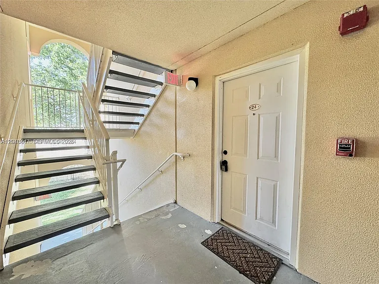 9907 Westwood Dr #242 — Photo 18
