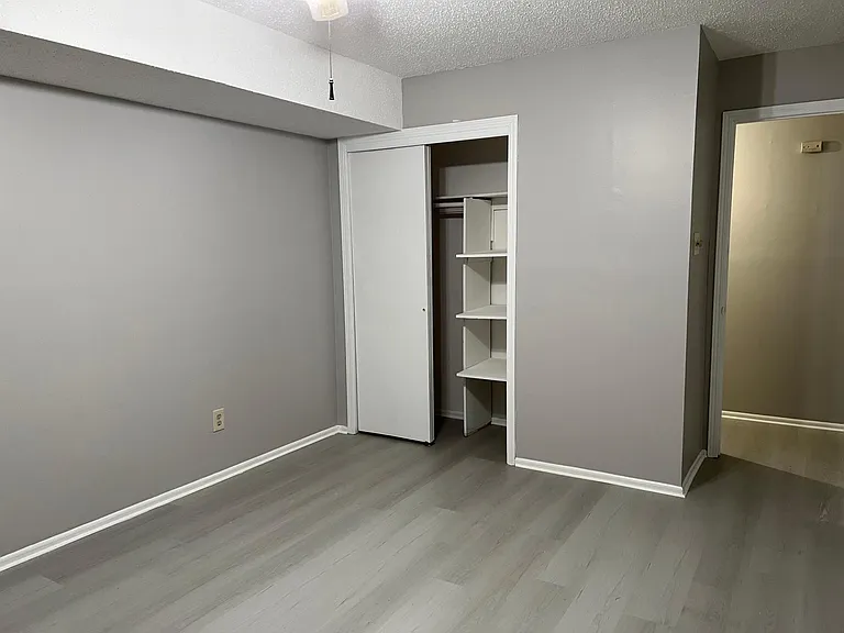 805 Edison Glen Ter — Photo 11