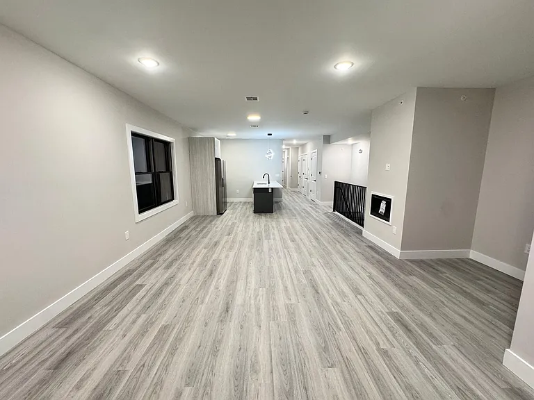 6118 Jefferson St #3 — Photo 6