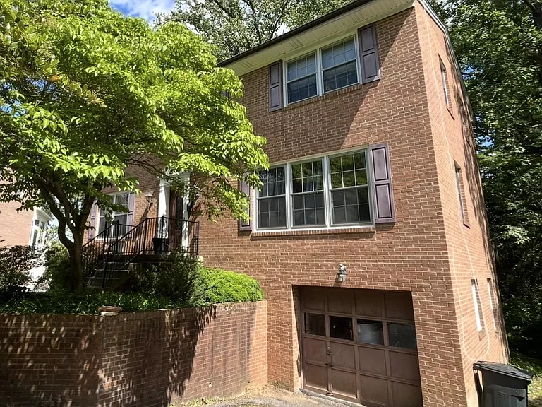 5310 Danbury Rd — Photo 3