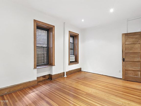 3rd image of 210 W 21st St #3