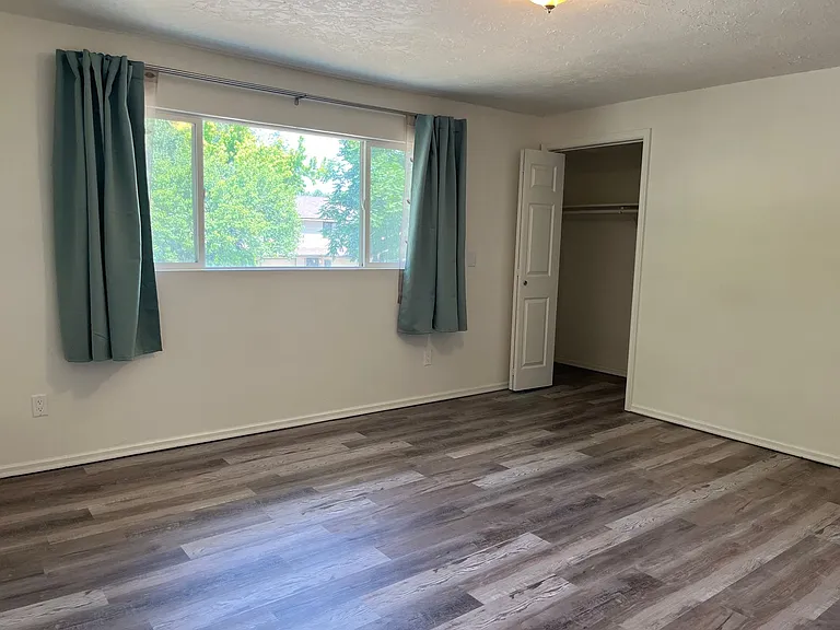 4397-4399 W Rose Hill Ct — Photo 22