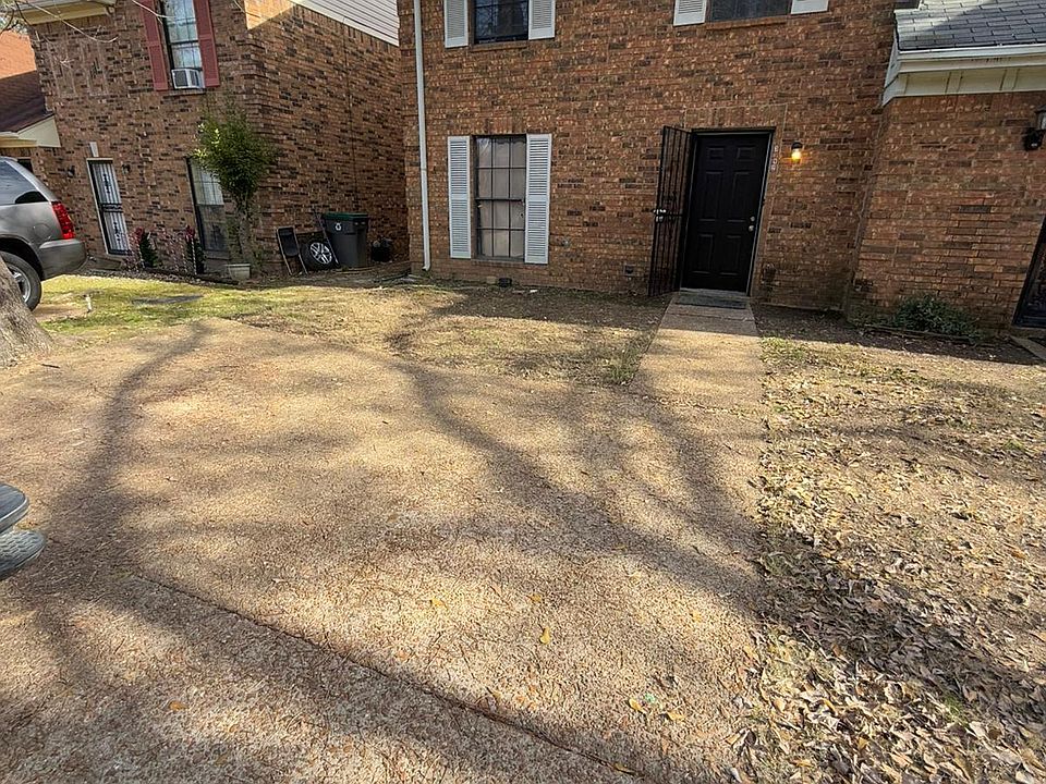 1st image of 3692 Wax Myrtle Dr