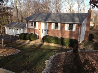 5539 Edgemont Dr, Alexandria, VA 22310