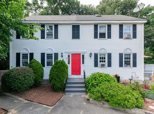 2 Greenhill Farm Rd, Haverhill, MA 01832