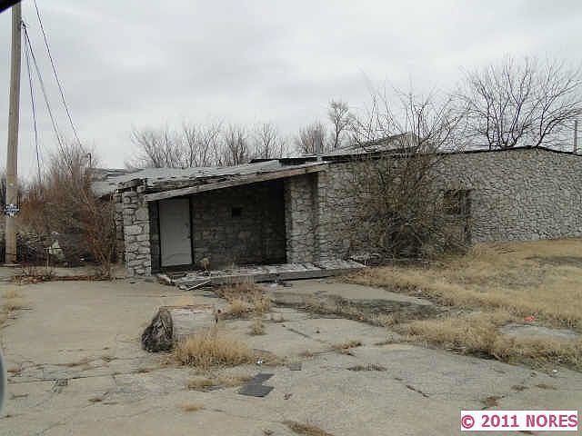 2nd image of 3103 N Cincinnati Ave