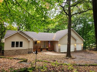 800 Carver Beach Rd, Chanhassen, MN 55317