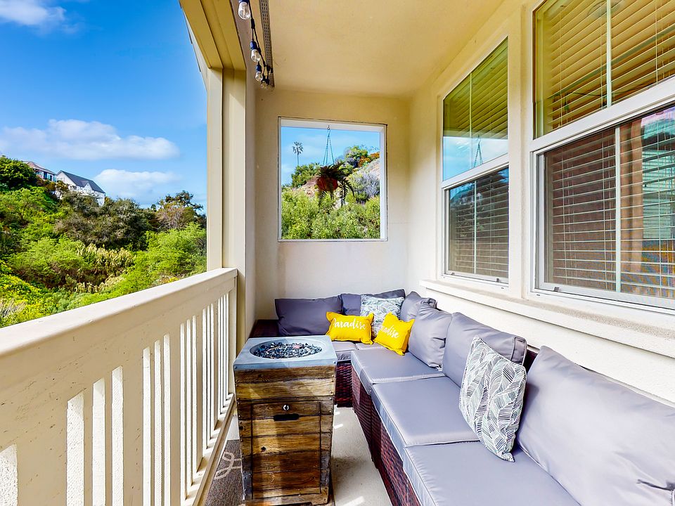 1st image of 1101 Plumeria Way