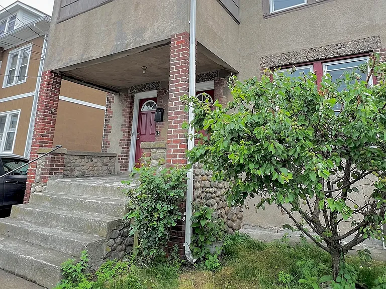 13 Chase St #2 — Photo 12