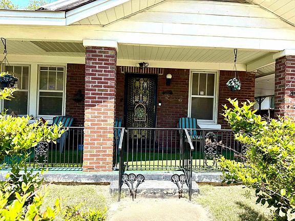 4th image of 3612 Coleman Ave