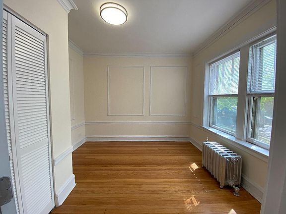 2nd image of 4531 N Paulina St #1A