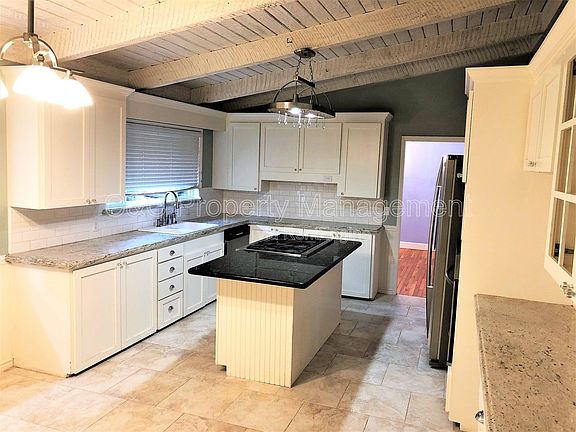 4th image of 3750 Whitman Cir
