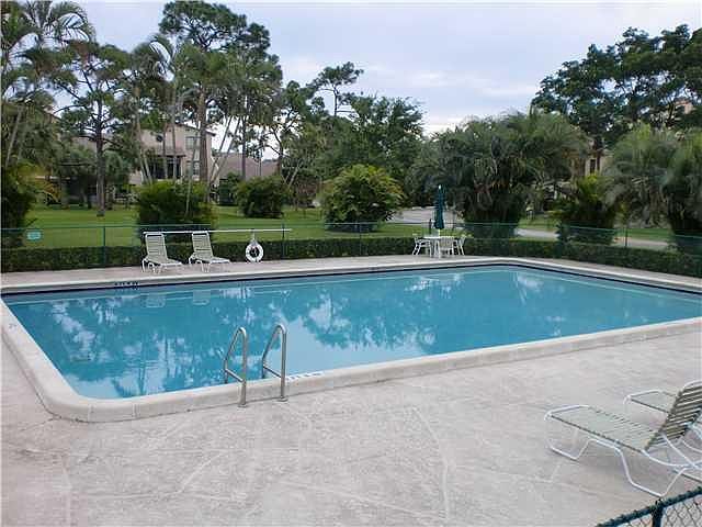 1st image of 830 Greensward Ct APT 115H