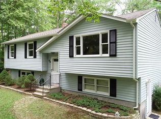 90 Pinebrook Rd, Colchester, CT 06415