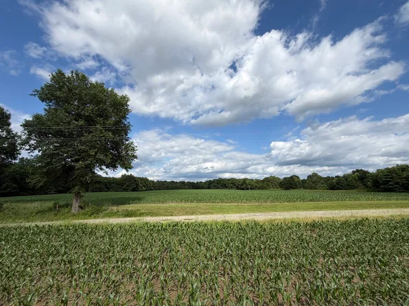 0 Landmark Rd, Iuka, IL 62849