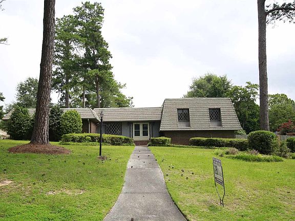 2nd image of 107 Deerwood Cir