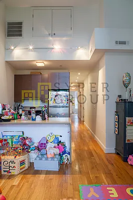 Rented by The Syper Group | media 22