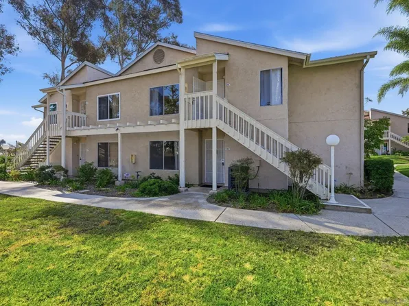 225 Diamond Way APT 111, Vista, CA 92083