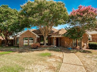 1218 Magnolia Dr, Carrollton, TX 75007