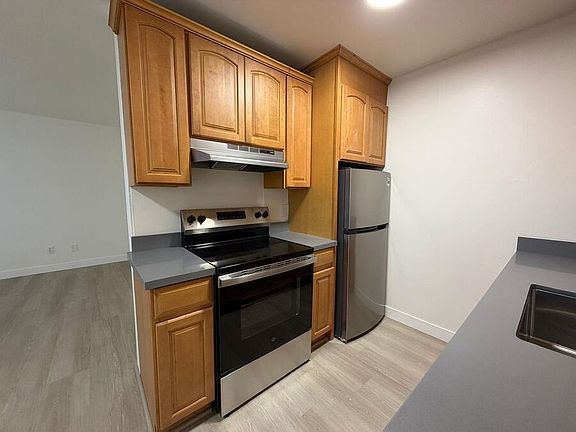 3rd image of 149 Montecito Ave #203