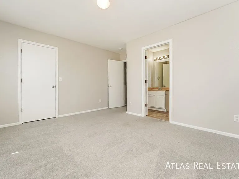 4745 N Andes St — Photo 8