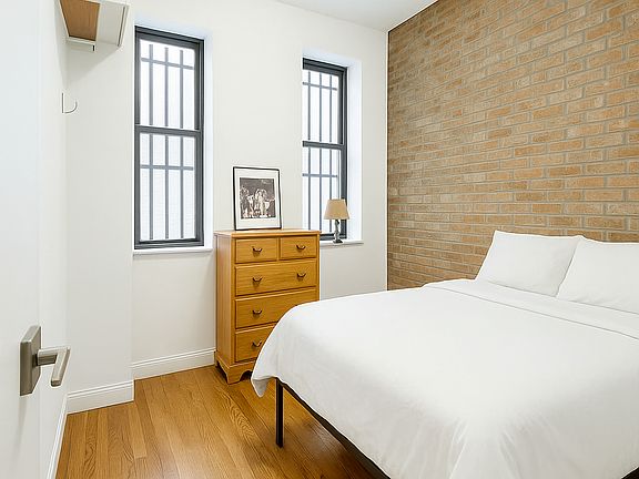 4th image of 122 Ludlow St APT 1G