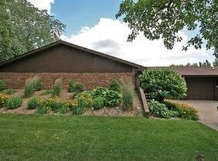 112 W Whitehall Ct APT B, Urbana, IL